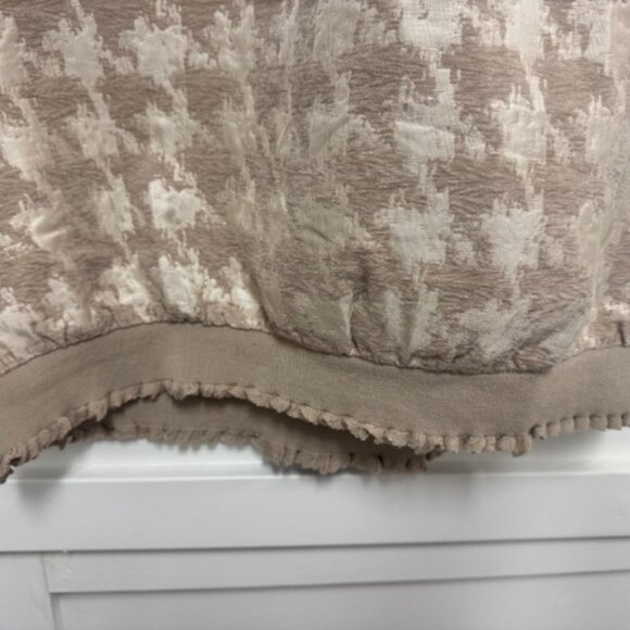 Voy Shirt - Houndstooth Pattern Size L NWT - Picture 2 of 6